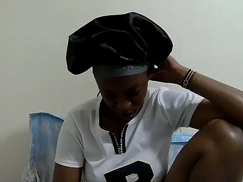 Snapshot of lizbela1 chatting on November 2025 04:17:02 PM lizbela1 online show from November 2025 04:17:02 PM