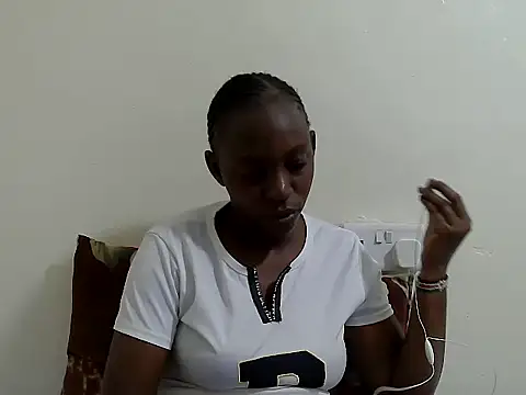 Snapshot of lizbela1 chatting on December 2025 05:20:01 PM lizbela1 online show from December 2025 05:20:01 PM