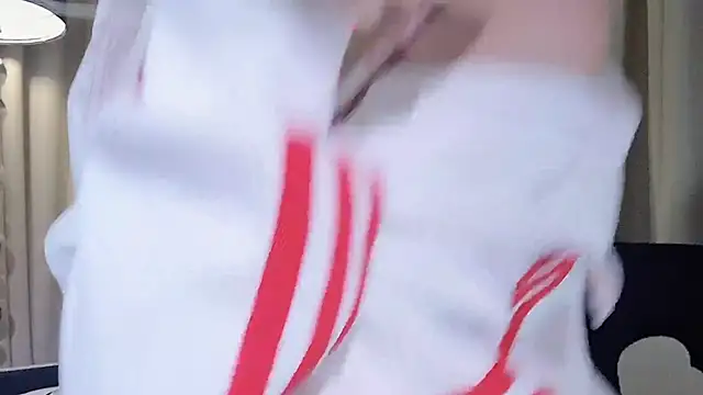 Snapshot of lvy-w chatting on March 2025 07:49:02 AM lvy-w online show from March 2025 07:49:02 AM