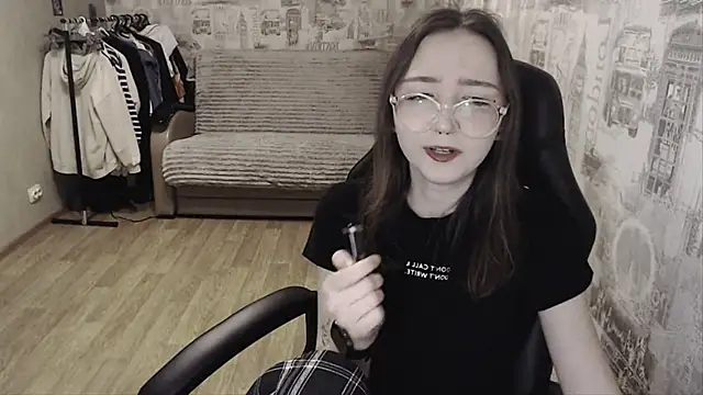 Snapshot of AmeliaKamishiro chatting on January 2025 05:05:01 PM AmeliaKamishiro online show from January 2025 05:05:01 PM