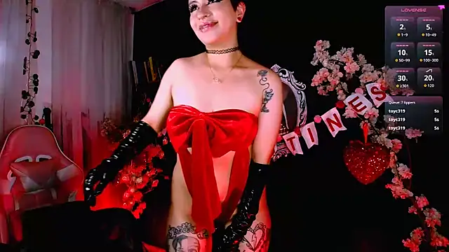 Snapshot of kitty_roxy chatting on February 2026 07:26:01 AM kitty roxy online show from February 2026 07:26:01 AM