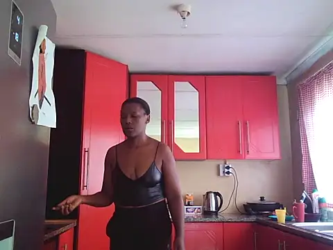 Snapshot of Malaika_Nkosi chatting on January 2025 12:09:02 PM Malaika Nkosi online show from January 2025 12:09:02 PM