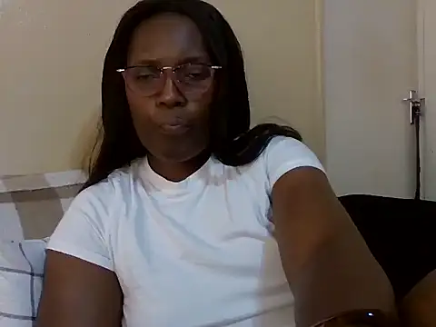 Snapshot of Malaika_Nkosi chatting on September 2025 10:26:02 AM Malaika Nkosi online show from September 2025 10:26:02 AM