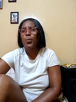 Snapshot of Malaika_Nkosi chatting on September 2025 01:59:02 PM Malaika Nkosi online show from September 2025 01:59:02 PM