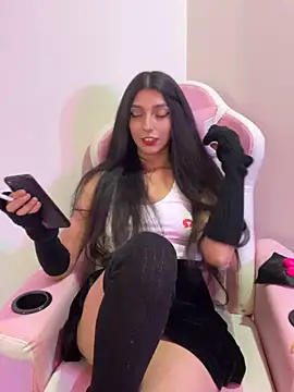 Felicia smok3 online show from April 2026 02:39:01 AM