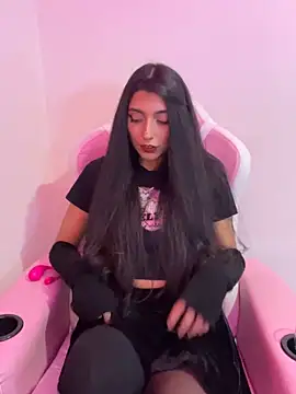 Snapshot of Felicia_smok3 chatting on June 2026 01:48:01 AM Felicia smok3 online show from June 2026 01:48:01 AM