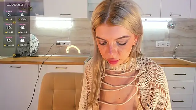 Ashley-Urban online show from December 2024 11:39:01 PM