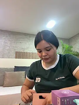 IsabellaAllen online show from April 2026 07:30:02 PM