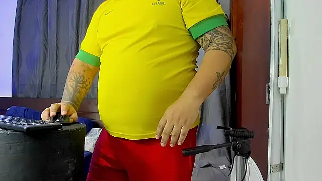 Latino bigcock online show from February 2025 02:48:02 PM