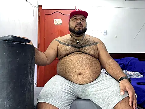 Latino bigcock online show from September 2025 11:48:01 PM
