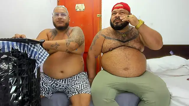 Latino bigcock online show from November 2025 01:50:02 AM