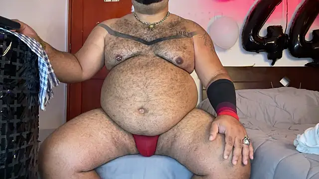 Latino bigcock online show from December 2025 06:03:01 PM