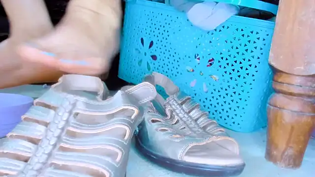 SofiaOlivares online show from April 2026 11:16:01 PM