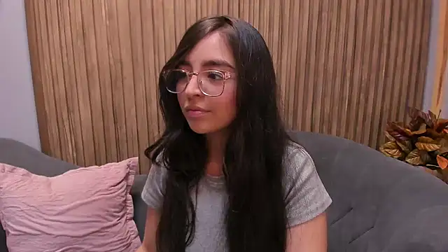 Eva Macalliter online show from January 2025 03:22:01 AM