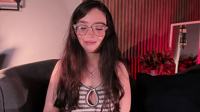 Eva Macalliter online show from April 2026 02:55:01 AM