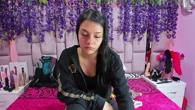 Bich Anal  online show from February 2025 01:21:02 PM