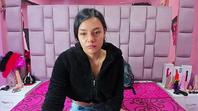 Bich Anal  online show from February 2025 01:50:02 PM