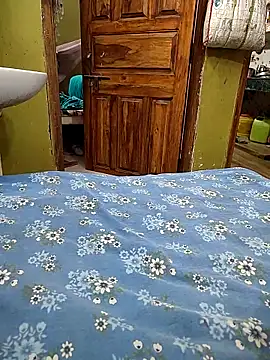 COUPLLE VILLAGE online show from February 2026 03:59:02 AM