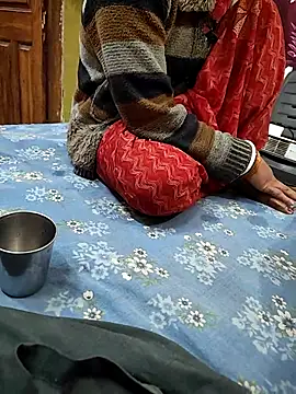 COUPLLE VILLAGE online show from February 2026 04:28:02 AM