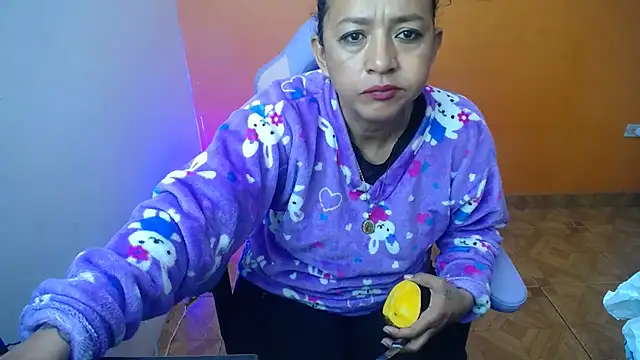 Snapshot of daleska_ayala_1 chatting on January 2025 07:57:01 AM daleska ayala 1 online show from January 2025 07:57:01 AM