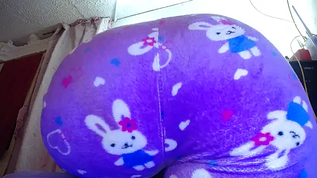 Snapshot of daleska_ayala_1 chatting on January 2025 02:08:02 PM daleska ayala 1 online show from January 2025 02:08:02 PM