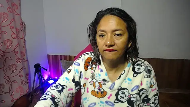 Snapshot of daleska_ayala_1 chatting on March 2025 11:28:01 AM daleska ayala 1 online show from March 2025 11:28:01 AM