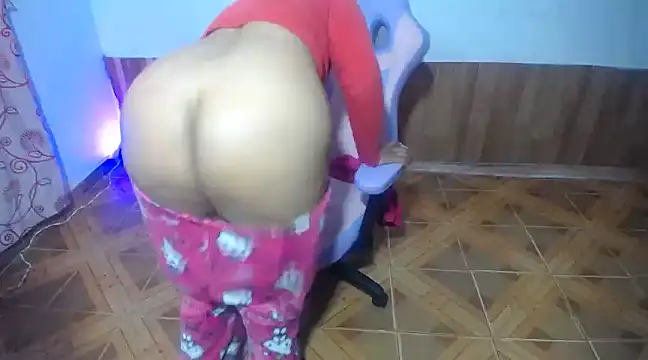 Snapshot of daleska_ayala_1 chatting on March 2025 11:26:01 PM daleska ayala 1 online show from March 2025 11:26:01 PM