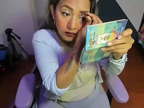 Snapshot of daleska_ayala_1 chatting on October 2025 05:57:01 PM daleska ayala 1 online show from October 2025 05:57:01 PM