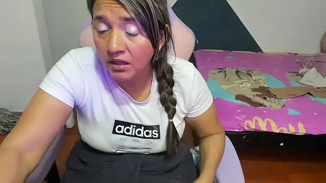 Snapshot of daleska_ayala_1 chatting on October 2025 07:58:01 PM daleska ayala 1 online show from October 2025 07:58:01 PM