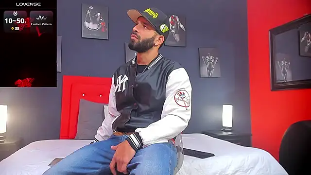 Thiagogomez online show from December 2024 12:23:02 PM