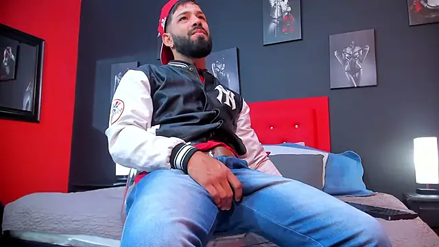 Thiagogomez online show from January 2025 12:28:02 PM