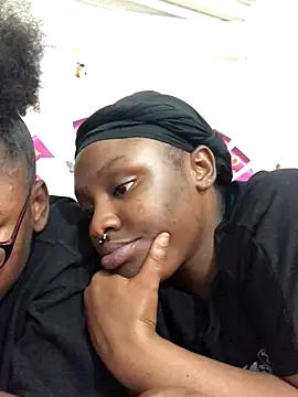 The wickles 4443 online show from October 2025 07:58:01 PM