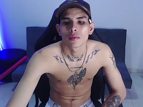 Snapshot of hot_king20 chatting on December 2025 07:28:02 AM hot king20 online show from December 2025 07:28:02 AM