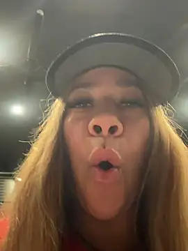 Snapshot of Bigbuttbrooklynn chatting on February 2026 01:06:01 PM Bigbuttbrooklynn online show from February 2026 01:06:01 PM