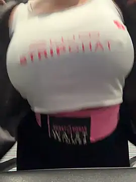 Snapshot of Bigbuttbrooklynn chatting on February 2026 12:59:02 PM Bigbuttbrooklynn online show from February 2026 12:59:02 PM