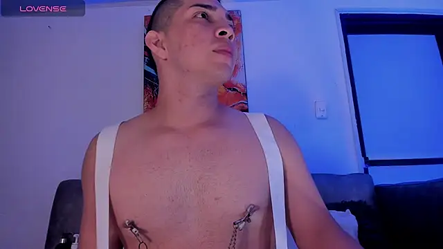 Snapshot of JUANDIAMONDS98 chatting on December 2024 12:44:02 PM JUANDIAMONDS98 online show from December 2024 12:44:02 PM