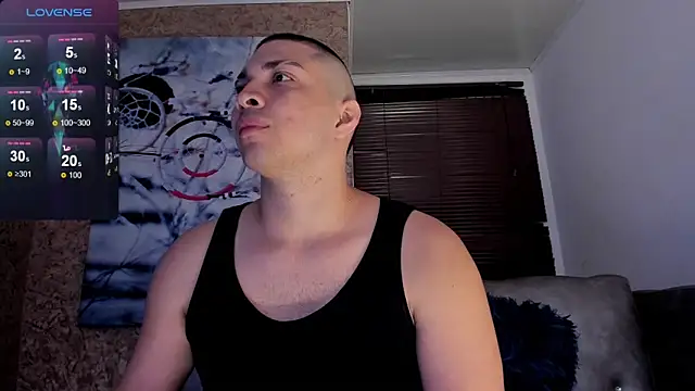 Snapshot of JUANDIAMONDS98 chatting on December 2024 01:05:02 PM JUANDIAMONDS98 online show from December 2024 01:05:02 PM