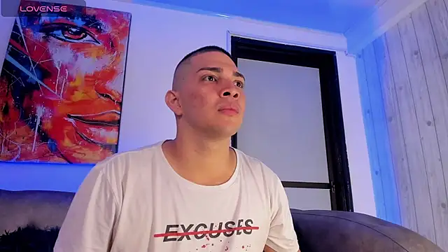 Snapshot of JUANDIAMONDS98 chatting on February 2025 12:39:01 PM JUANDIAMONDS98 online show from February 2025 12:39:01 PM