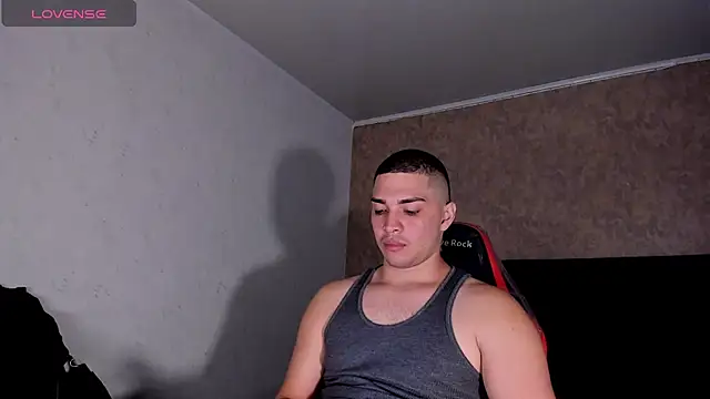 Snapshot of JUANDIAMONDS98 chatting on March 2025 01:29:01 PM JUANDIAMONDS98 online show from March 2025 01:29:01 PM