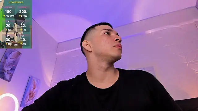 Snapshot of JUANDIAMONDS98 chatting on September 2025 03:00:02 PM JUANDIAMONDS98 online show from September 2025 03:00:02 PM