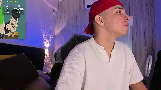 Snapshot of JUANDIAMONDS98 chatting on October 2025 12:59:01 PM JUANDIAMONDS98 online show from October 2025 12:59:01 PM