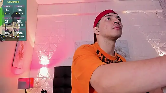 Snapshot of JUANDIAMONDS98 chatting on October 2025 03:27:01 PM JUANDIAMONDS98 online show from October 2025 03:27:01 PM