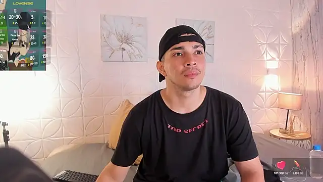 Snapshot of JUANDIAMONDS98 chatting on November 2025 01:22:01 PM JUANDIAMONDS98 online show from November 2025 01:22:01 PM