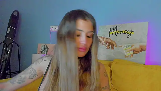 Patricia Cox online show from October 2025 08:16:02 PM