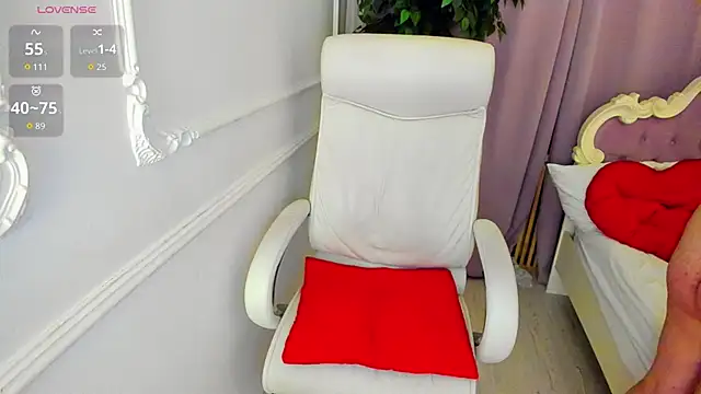 Lily Marlin online show from February 2026 09:14:02 PM