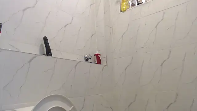 CurvyGlass online show from January 2026 11:35:01 AM