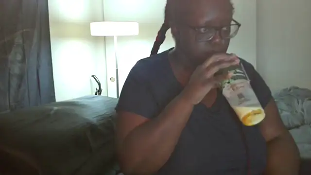 Snapshot of Yagurl__west chatting on January 2025 11:56:02 PM Yagurl west online show from January 2025 11:56:02 PM