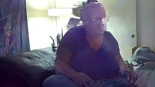 Snapshot of Yagurl__west chatting on January 2025 03:07:01 AM Yagurl west online show from January 2025 03:07:01 AM