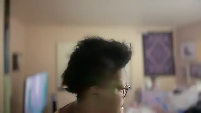 Snapshot of Yagurl__west chatting on February 2025 03:24:01 AM Yagurl west online show from February 2025 03:24:01 AM