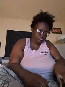 Snapshot of Yagurl__west chatting on March 2025 04:45:02 AM Yagurl west online show from March 2025 04:45:02 AM